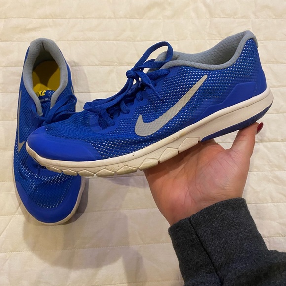 Nike - Picture 2 of 2